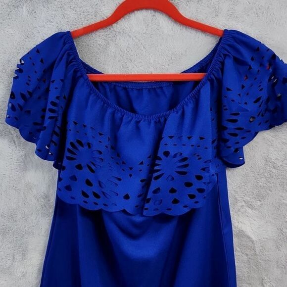 Off the shoulder lightweight blue dress - Picture 2 of 5